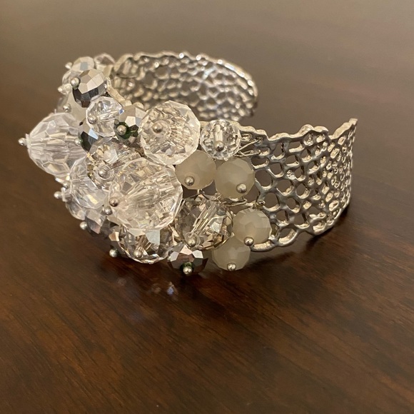 Chunky Beaded Cuff Bracelet - Picture 1 of 3